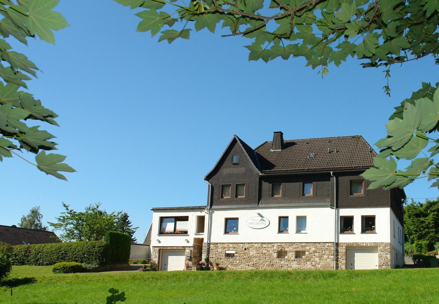 Haus Hesseberg Hotel Medebach Bagian luar foto